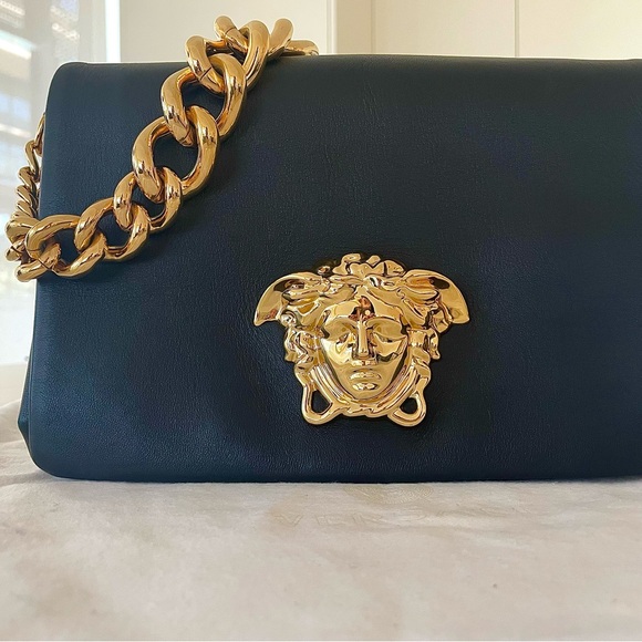 Versace Nappa Palazzo Sultan black handbag w/ gold Medusa and chain - Picture 4 of 7